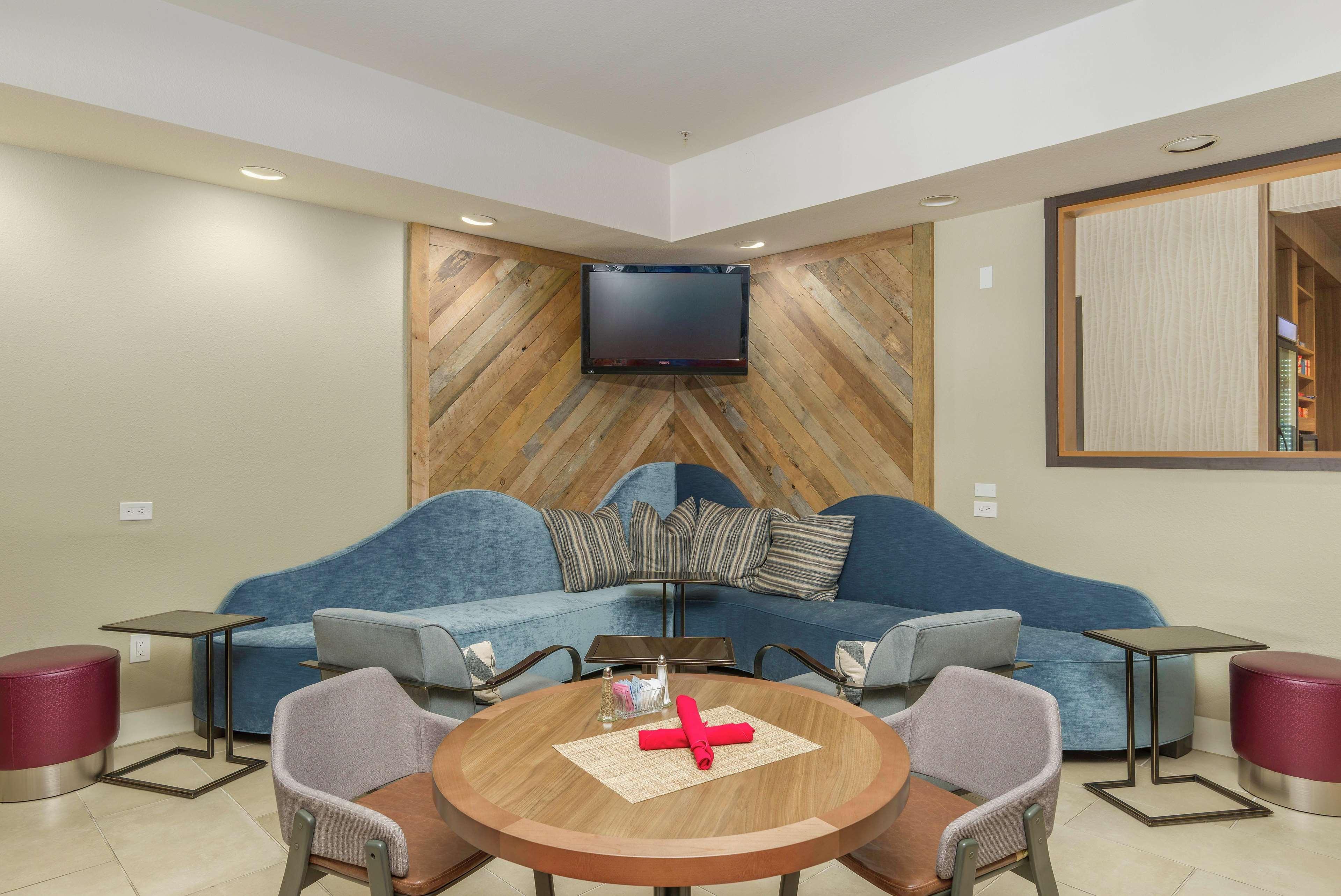 Hilton Garden Inn Phoenix Airport Екстер'єр фото